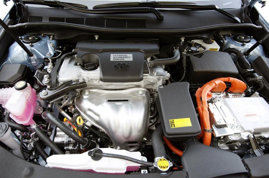  Toyota Camry Hybrid 2012 года  (фото 27 из 71)